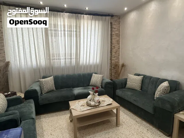 طقم كنب للبيع غير مستخدم غير 4شهور نظيف