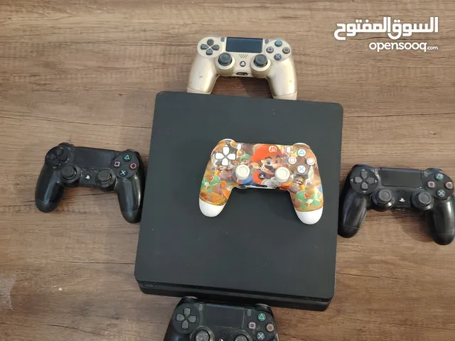 السلام عليكم PS4 سلم.للبيع الجهاز استعمال عندي من2021 الجهاز شغال. بس مفتوح لغرض التصليح