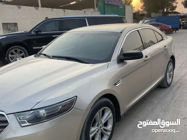 Used Ford Taurus in Dubai