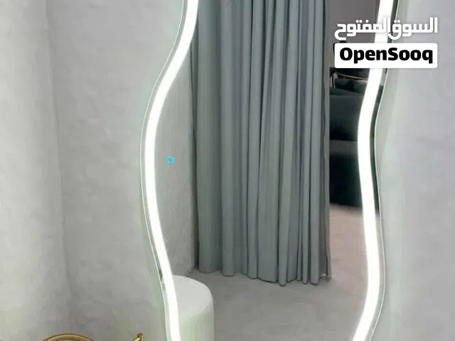 مرايا حائط