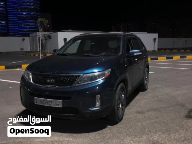 Used Kia Sorento in Tripoli