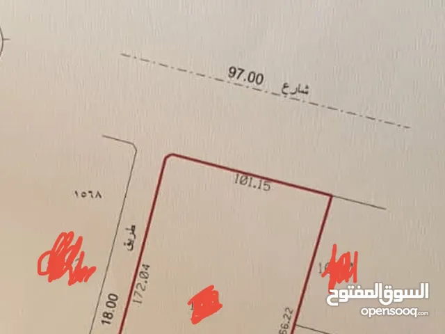 ارض  خالية للاستثمار  25 سنه  عليها تصريح مدرسه في منطقة اشغرافة 2 علي 3شوارع