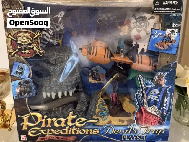 لعبة قراصنة للبيع