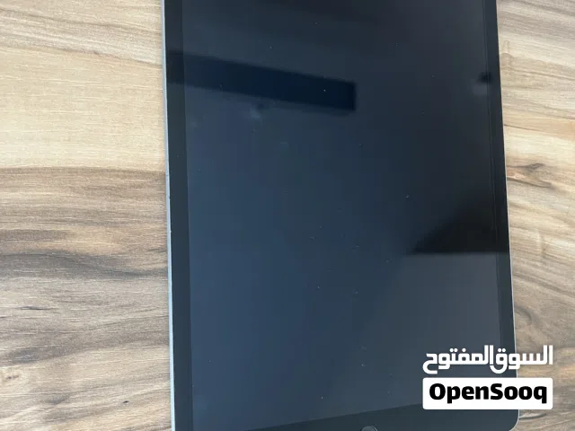 I pad 9 , 64 gb , ايباد الجيل التاسع 64 جيجا استعمال بسيط بسعر معقول