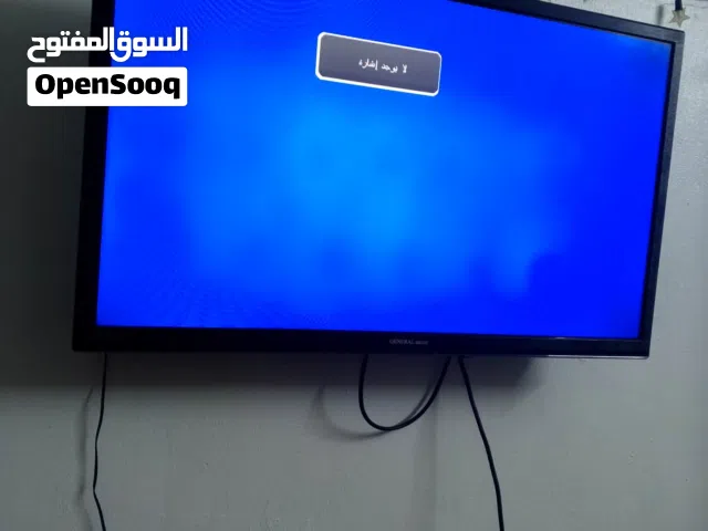 شاشة 32 بوصة شغالين 100 بالمئة بس مغير فيها البورد ب20 وقابل للتفاوض