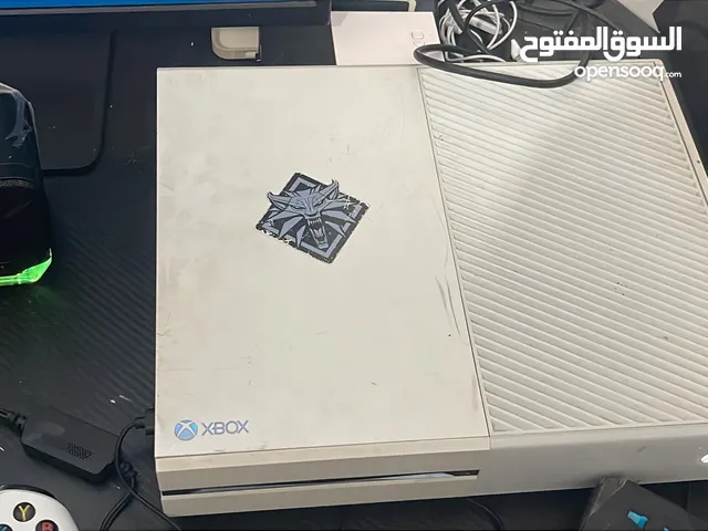 اكس بوكس ون مع شاشة
