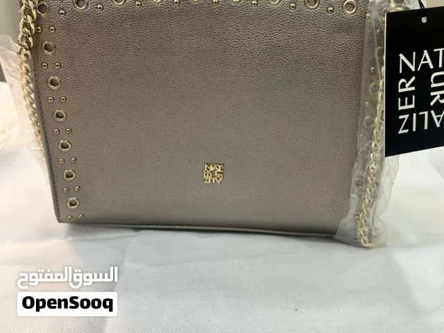 شنطة نسائية ماركة ناتشيراليزر (Naturalizer) الأصلية، أنيقة وجديدة