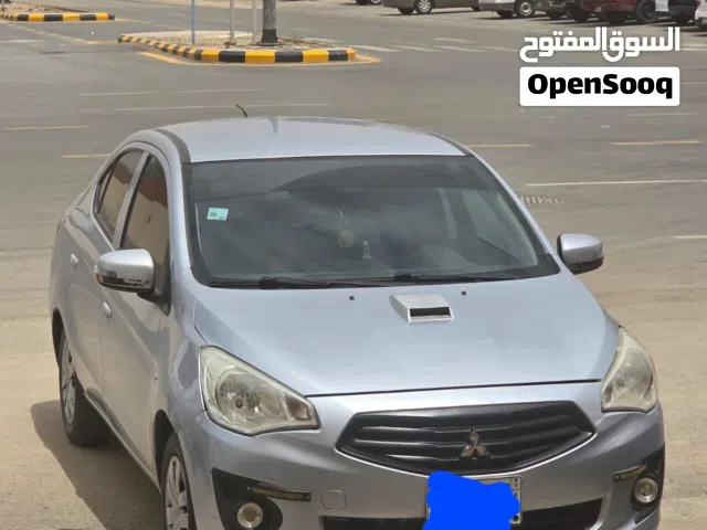 2018 ميتسوبيشي اتراج GLX