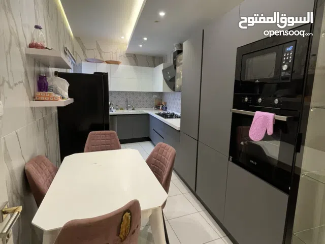 شقة مفروشة للإيجار الظهرة