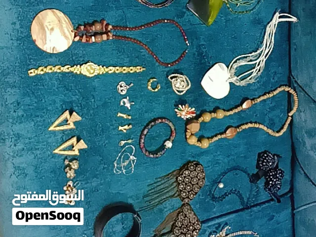 مجموعة  اكسسوارات خليجية ماركات واكسسوارات لشعر