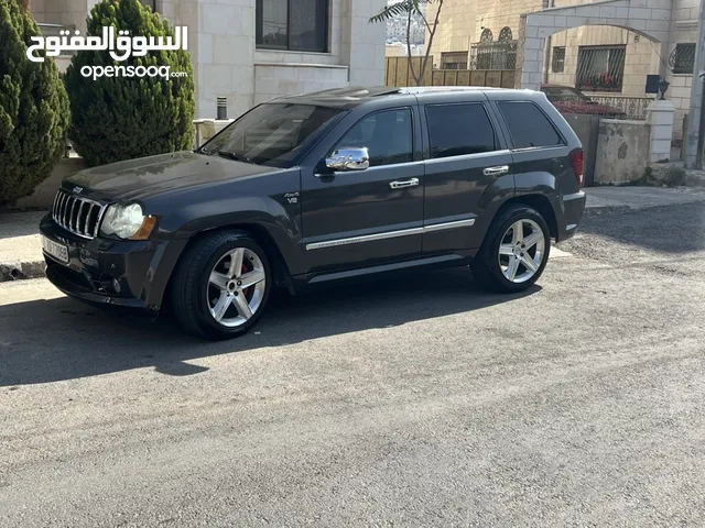 جيب شيروكي همي 5700 v8 موديل 2005