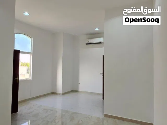 للإيجار غرفه و صاله في منطقة نعمه قرب مكاني مول