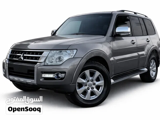 2012 ميتسوبيشي باجيرو GLS