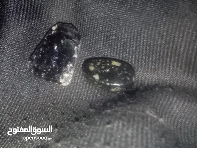 احجار كريمه ونيزك الثاني
