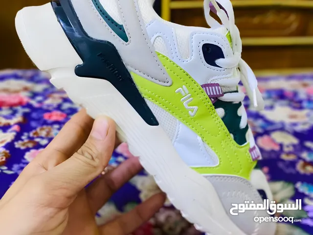 38 Sport Shoes in Basra