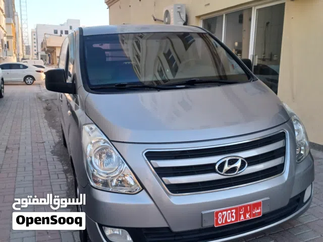 2018 هيونداي H1 Standard