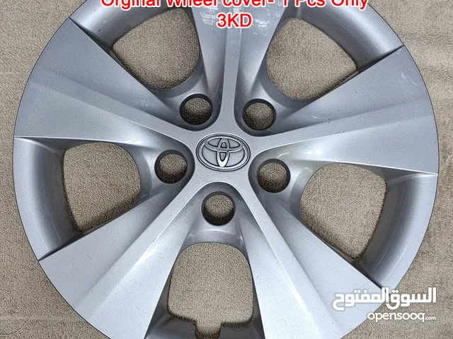 Toyota camry original Wheel cover ( Only one Nos )