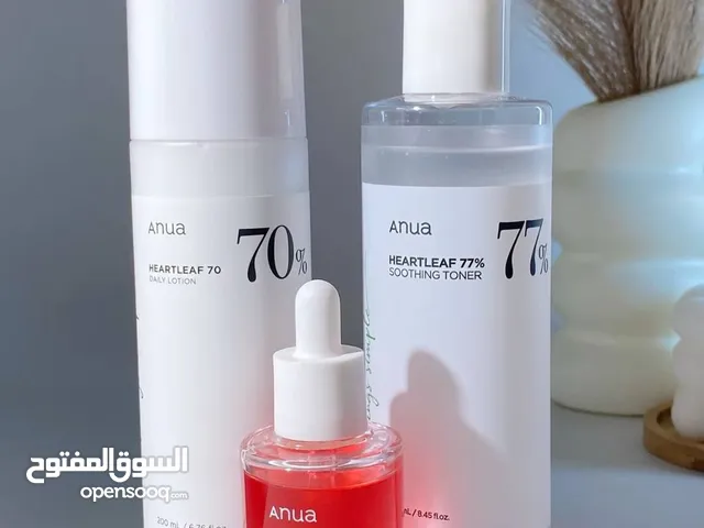 يزيل البقع الداكنة والتصبغات يرطب ويوحد لون البشرة يتكون من تونر مرطب سيروم نايسنمايد