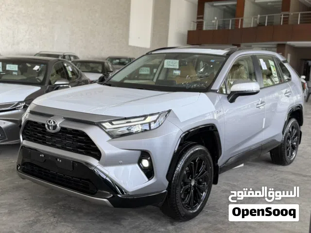 2025 Toyota RAV 4 XLE