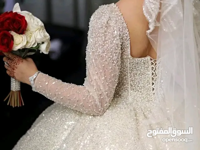 لمن يبحث عن الرقي والجمال..  ولاننا نهتم بأدق التفاصيل تقدم لكم تخفيضات موفق العماد للأقمشه والمطرزا