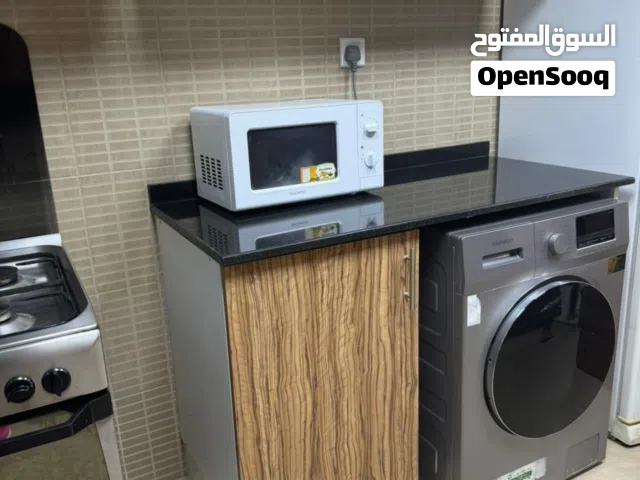 غرفتين وصاله اعاده بيع في ابراج السيتى تاور اطلاله مفتوحه بمقدم 250 الف درهم