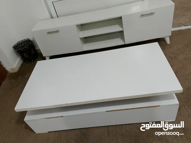 طاولات للبيع عدد2