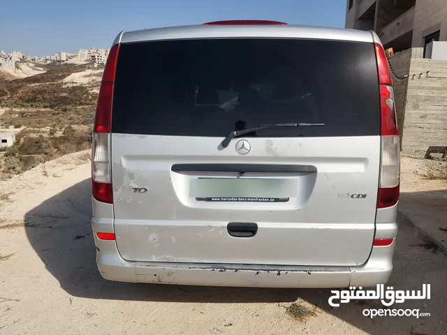 مرسيدس فيتو 218