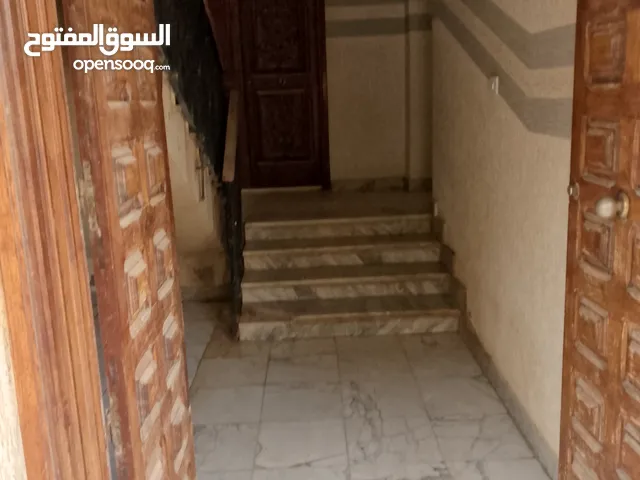 300 m2 3 Bedrooms Townhouse for Rent in Tripoli Janzour