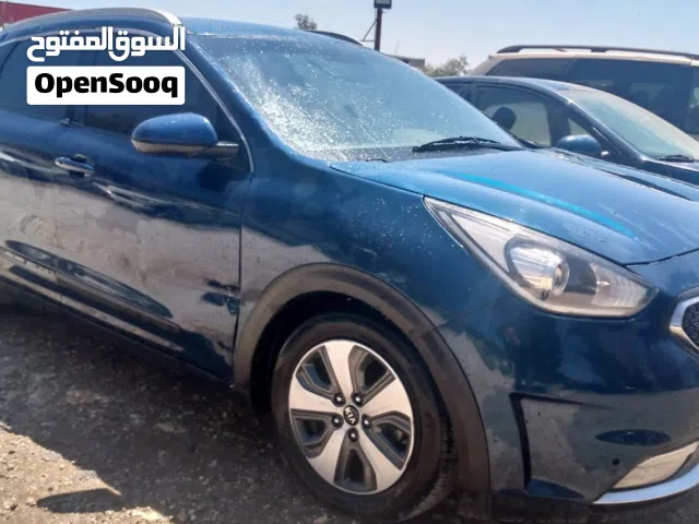 2017 كيا نيرو EX Touring