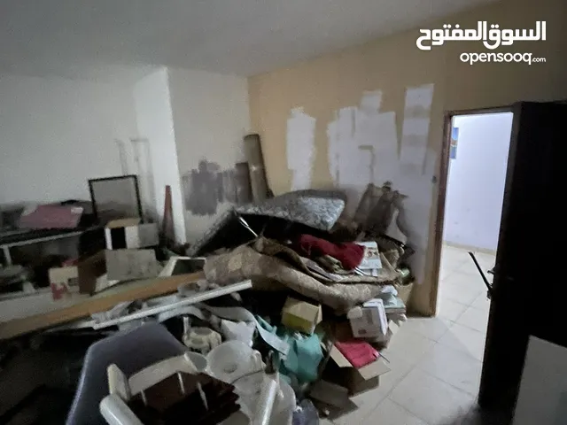 اعلان مكتب للبيع في منطقه داور المناره مساحه 74 متر مربع يمكن العمل فيه في جميع القطاعات