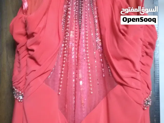 فساتين مناسبات