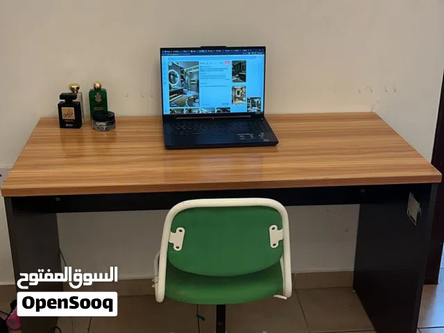 للبيع طاوله دراسه