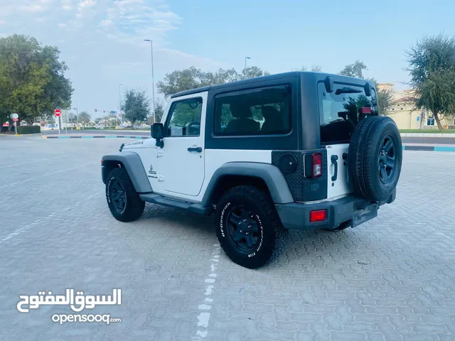 Jeep wrangler sport 2015 gulf low mileage orjinal paint very clean