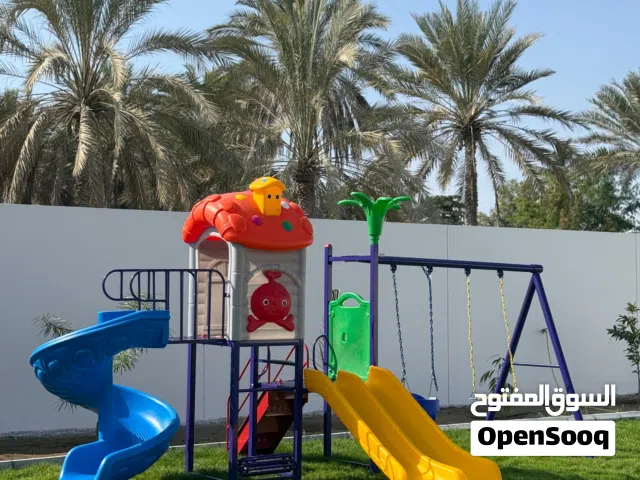 حول حديقة منزلك إلى عالم ملئ بالمرح  مع لعبة الأطفال المميزه والمصممة لتمنح أطفالك الترفية الأمن