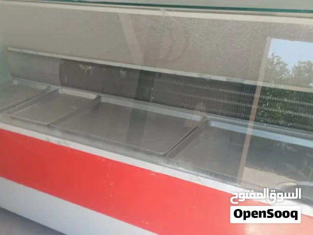تلاجة عرض لبيع