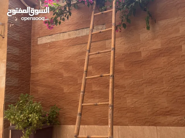 درج بامبو خشبي للبيع بحالة جيدة