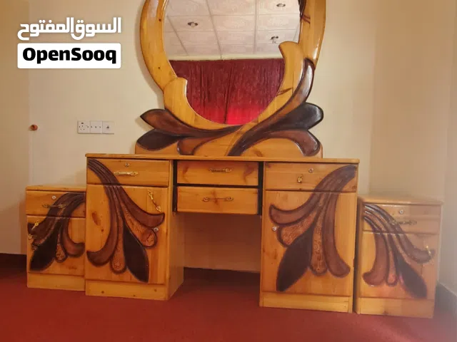 تسريحة مع 2 كمدينة خشب سويدي اصلي رقم واحد 120 الف