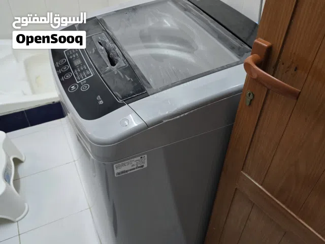 السلام عليكم ورحمه الله وبركاته هذه غساله للبيع وجديده ما مر عليها شهرين تقريبا للبيع هذه فرصه طي