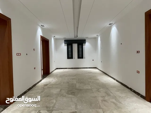 890 m2 More than 6 bedrooms Villa for Sale in Tripoli Other