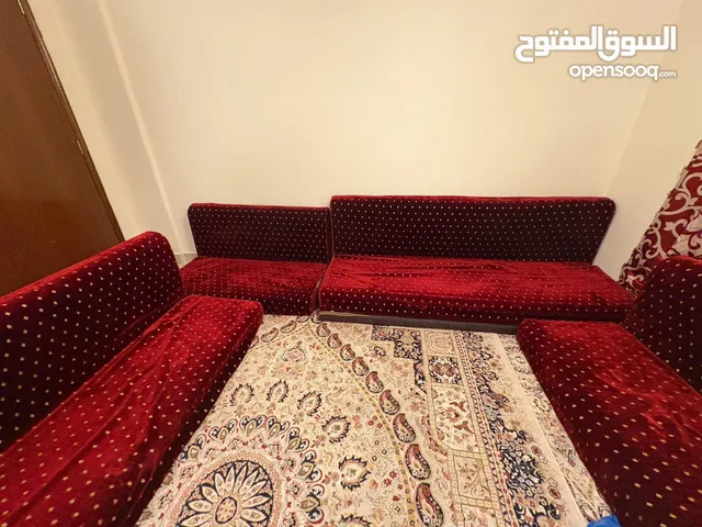 4 قعدات ارضية