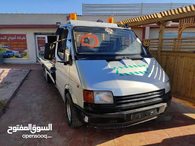 ساحبة فورد كاش أو شيك أو افارى