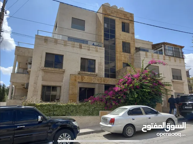 شقة مميزه للإيجار مع حديقة