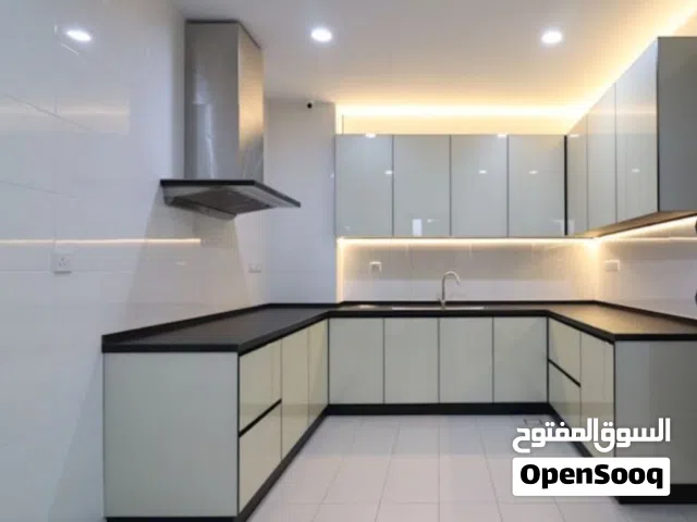مطابخ الالمونتيال مودرن جميع المقاسات والأشكال بجوده عاليه