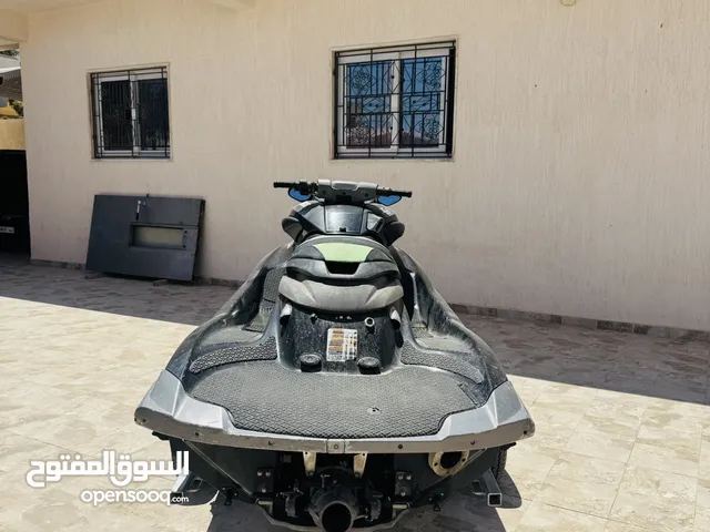 موطو FZR 2012