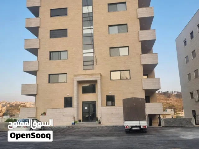 شقة سكنية مميزة طابق ثالث بموقع استراتيجي وحيوي، مثالية للتمليك أو للاستثمار المربح.