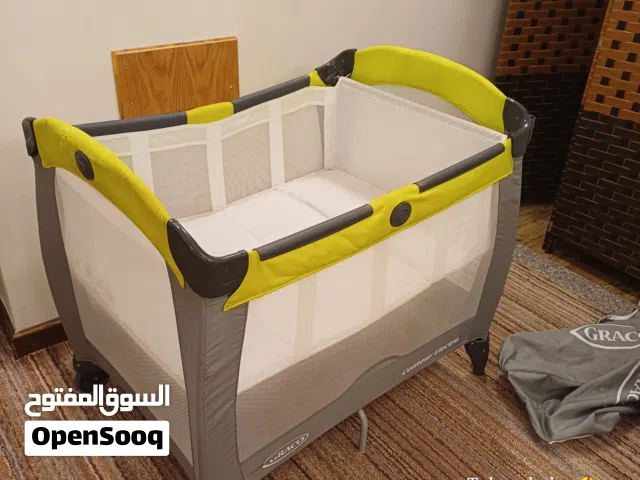 تخت Graco Contour امريكي ممتازه مستويين للنوم