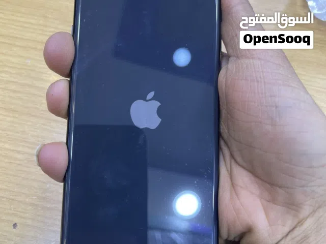 ايفون se ذاكره 64 نظيف كرت. بطاريه 84%