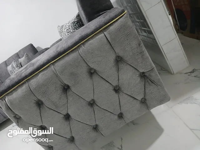 طقم كورنر بحالة الوكاله  للبيع