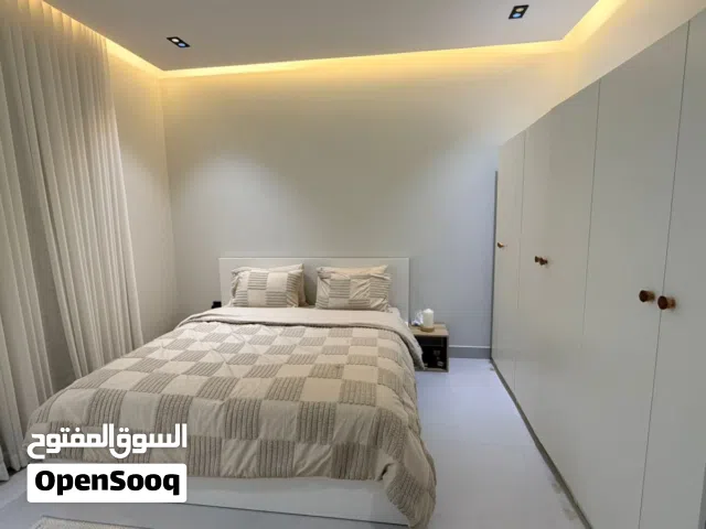 بداعي السفر: أثاث منزلي متكامل وأجهزة كهربائية بحالة ممتازة- البيع بالكامل أو مفرق
