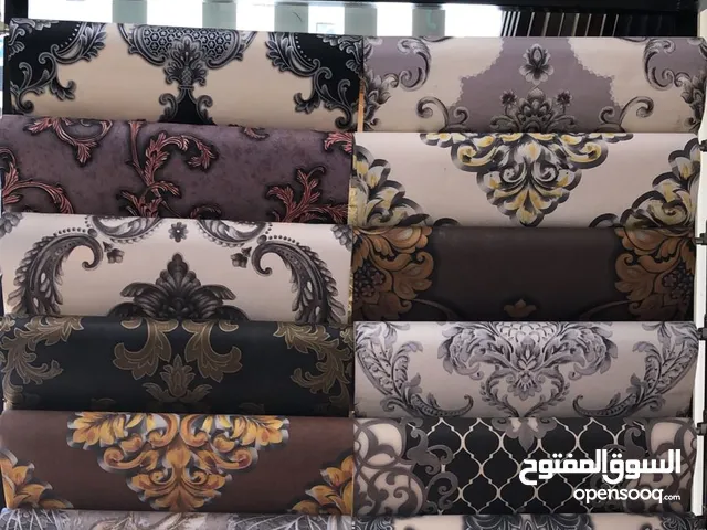 ورق جدران كلاسيكي بتصاميم راقية – فقط بـ 4.99 دينار للرول!